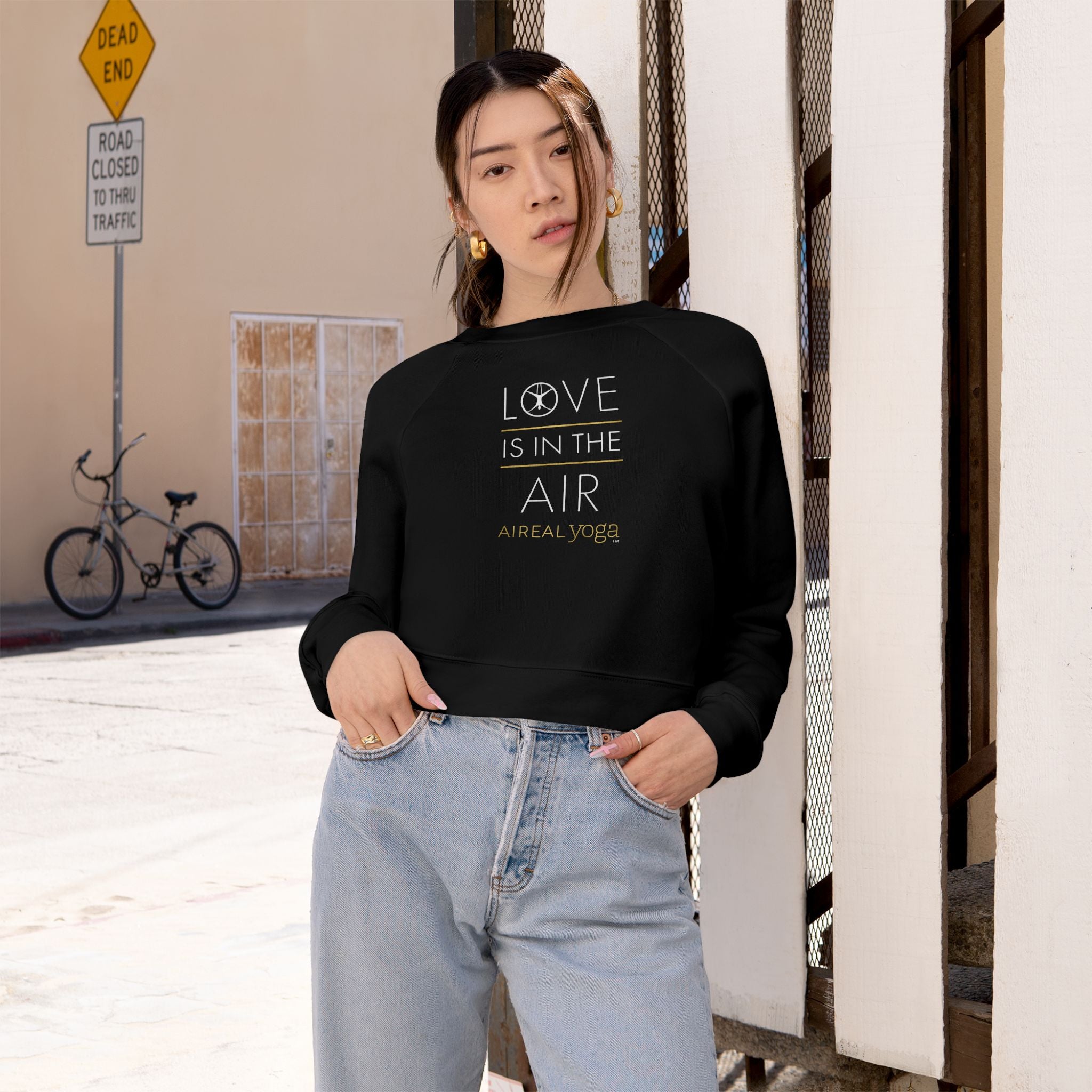 Love Is in the Air graphic cropped pullover | Cropped Pullover